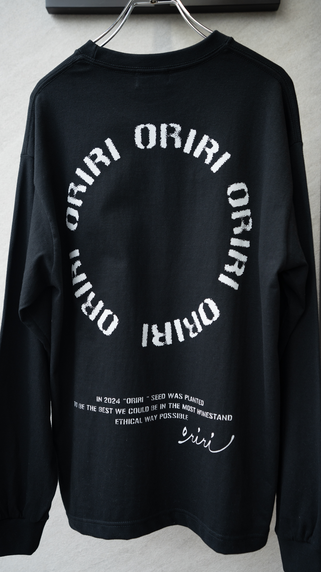 サークルロゴロングスリーブTシャツ