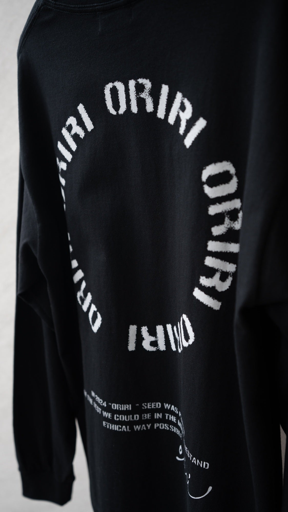 サークルロゴロングスリーブTシャツ