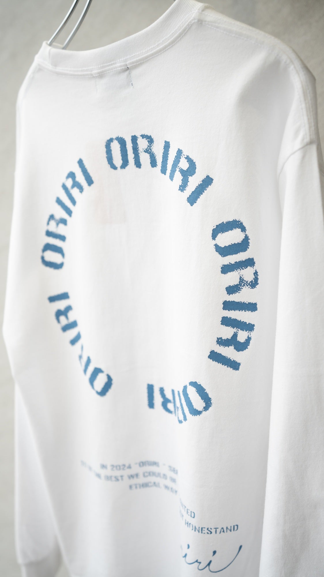 サークルロゴロングスリーブTシャツ