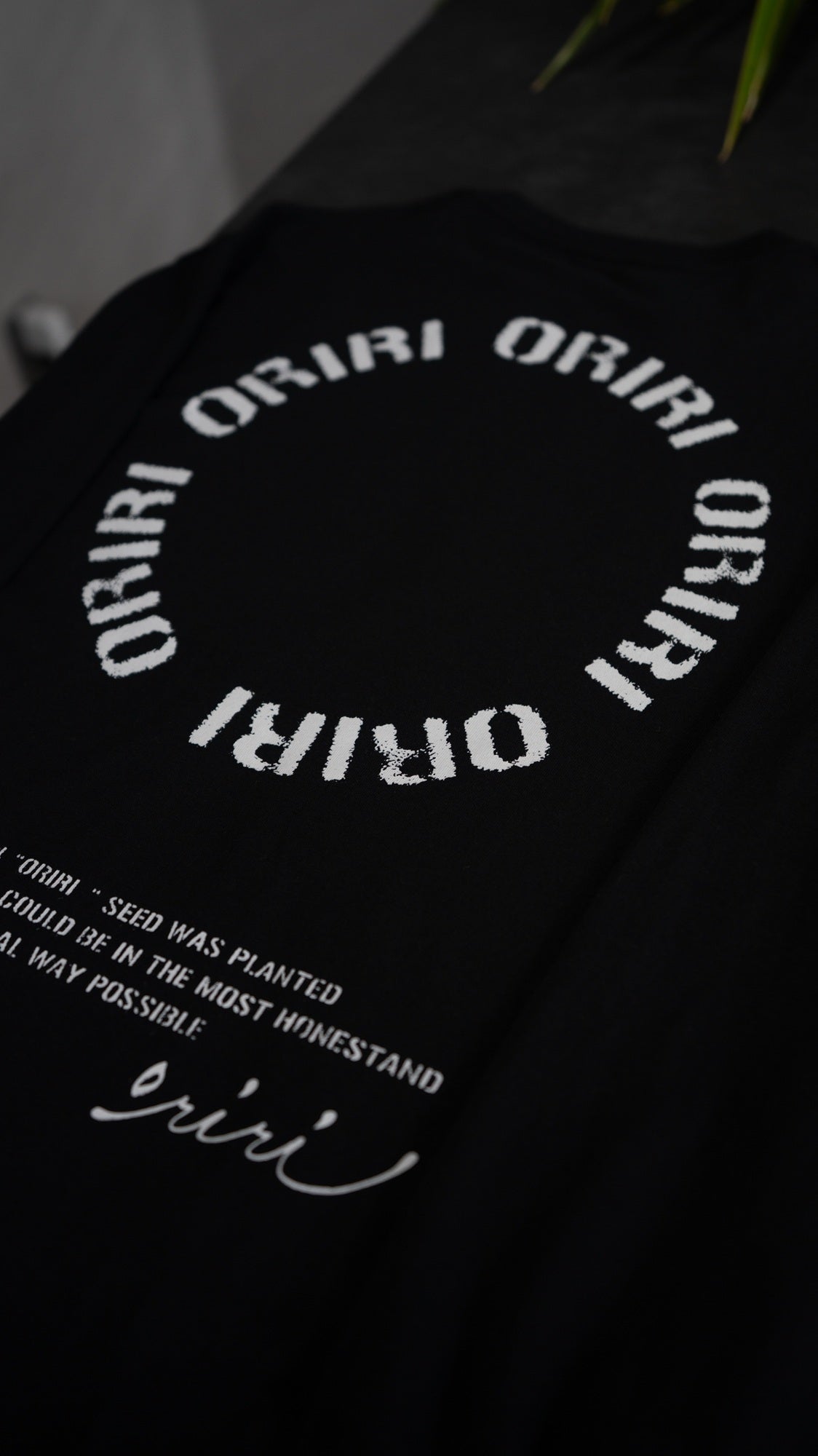 サークルロゴロングスリーブTシャツ