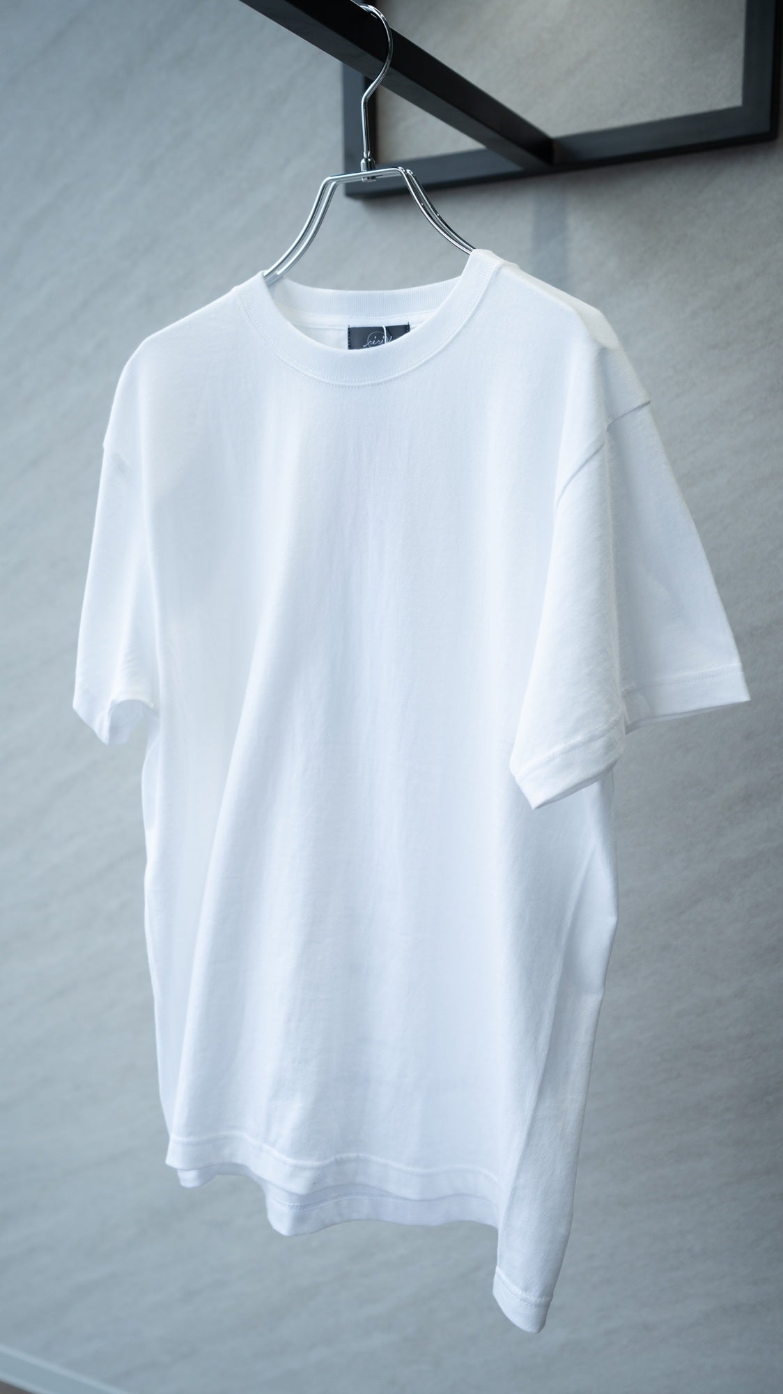 バックプリントTシャツ