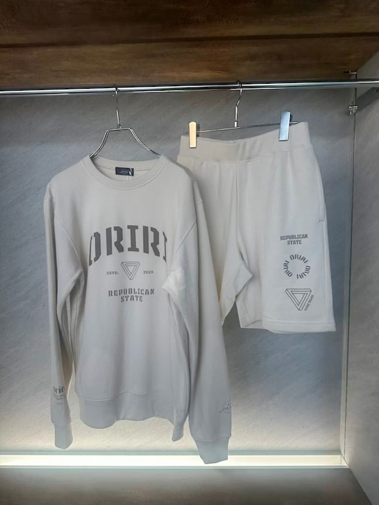 セットアップ ロングスリーブTシャツ&パンツ