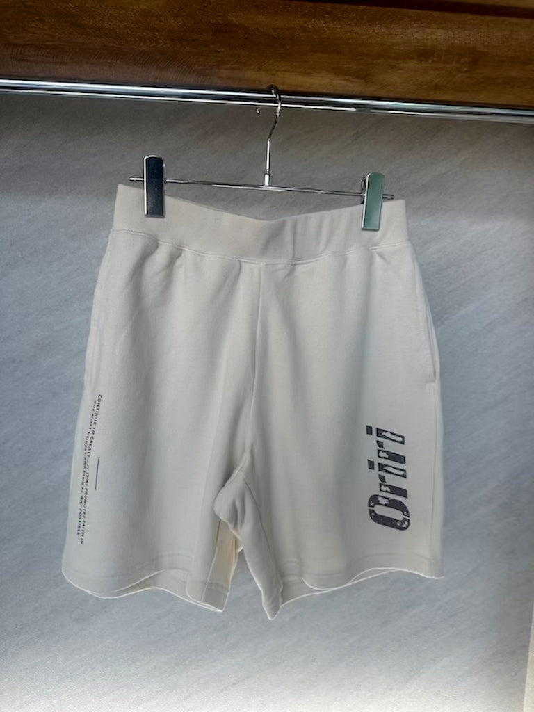 セットアップ Tシャツ&パンツ