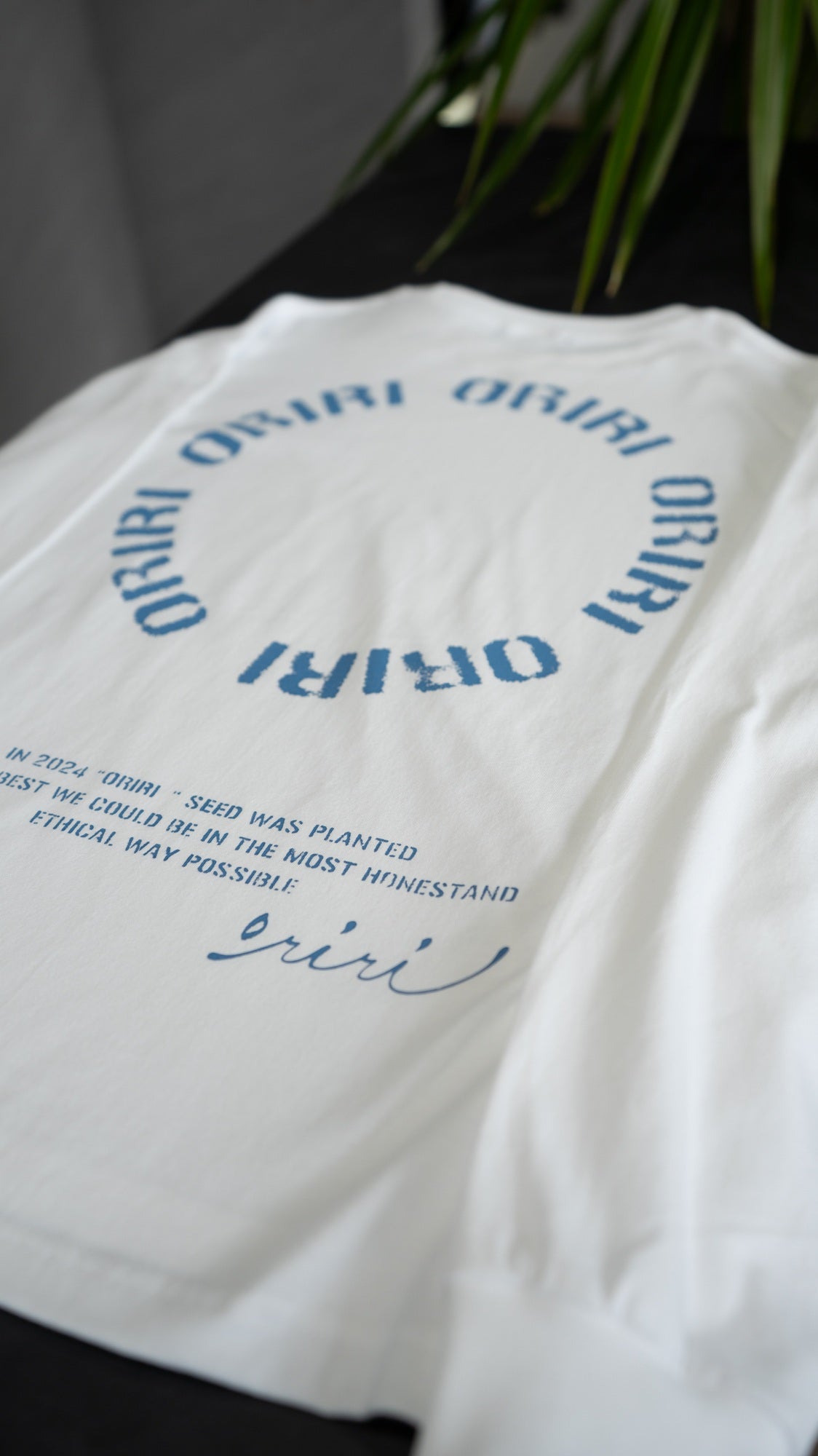 サークルロゴロングスリーブTシャツ